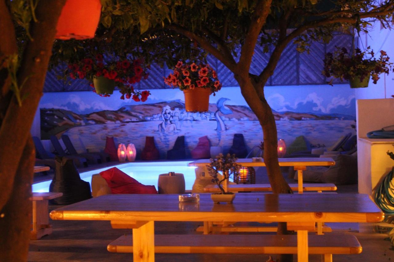 Siren Rooms And Apartments Paros ภายนอก รูปภาพ