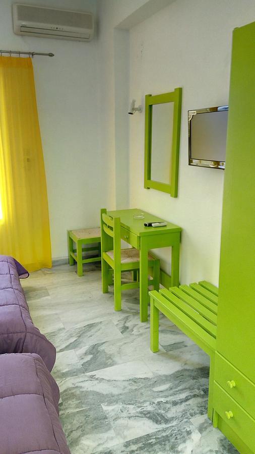 Siren Rooms And Apartments Paros ภายนอก รูปภาพ