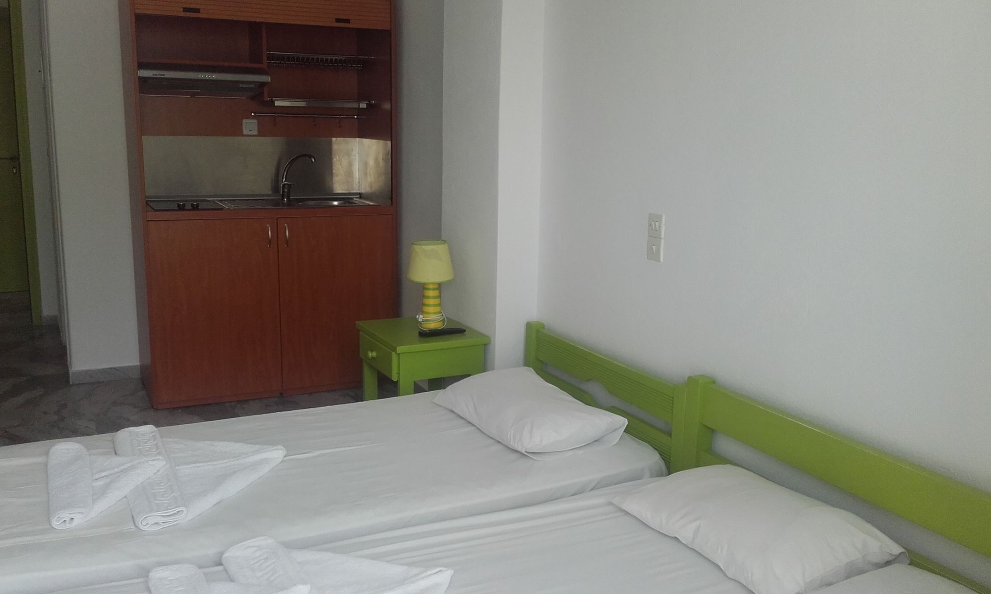 Siren Rooms And Apartments Paros ภายนอก รูปภาพ